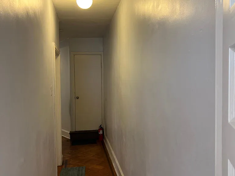 4246 Spruce St — Photo 7