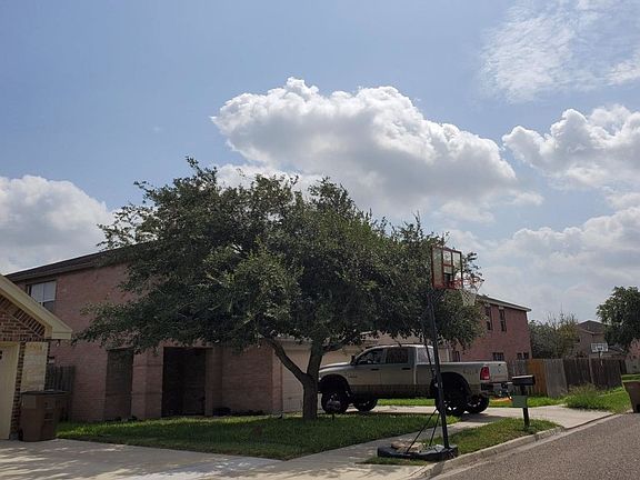 3rd image of 3735 Los Lagos Dr