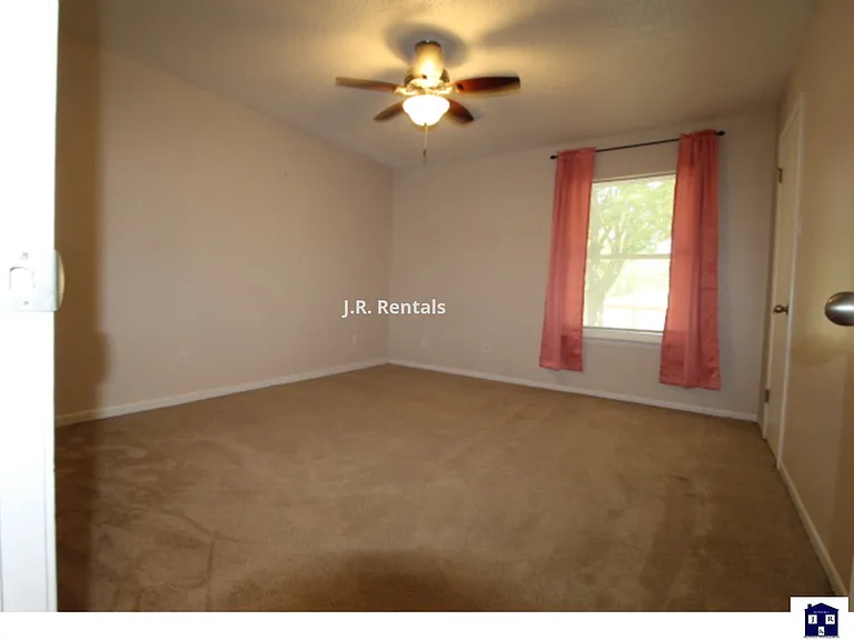 616 Manning Dr — Photo 14