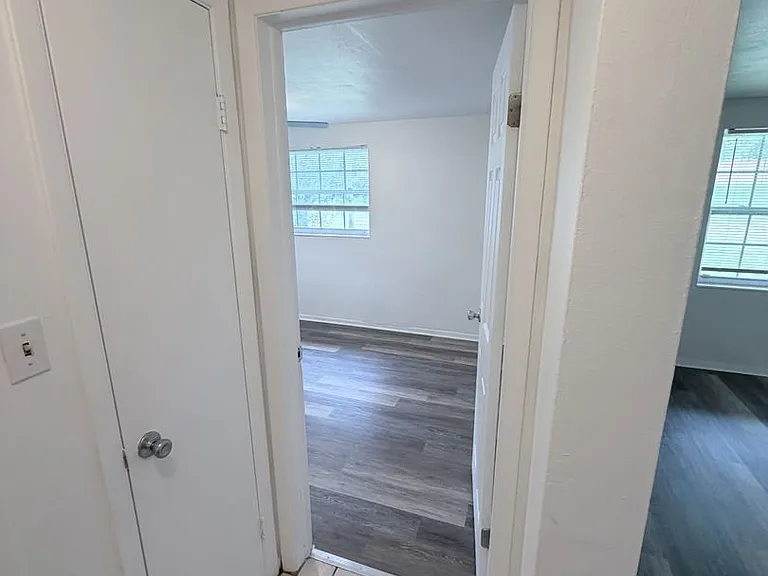 21377 Campbell Dr — Photo 9