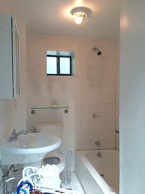 Rented by Loom Group | media 97