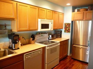 1011 Bancroft St APT 202, Bellingham, WA 98225