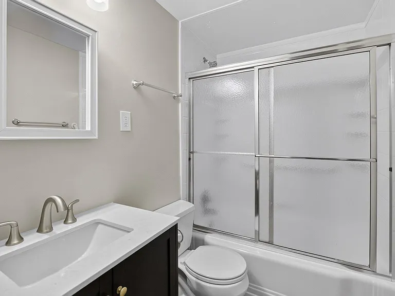 23 Underwood Pl — Photo 8