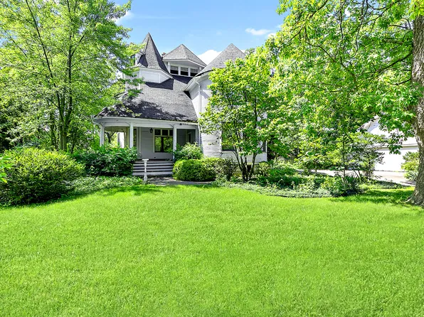 114 S Stough St, Hinsdale, IL 60521