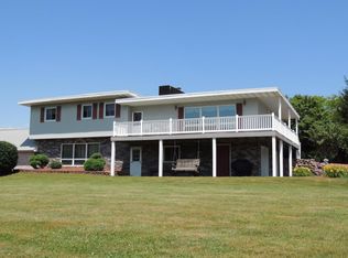 128 Hickory Rd, Sugarloaf, PA 18249