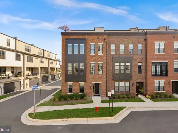 43447 Wilcox Ter, Ashburn, VA 20148