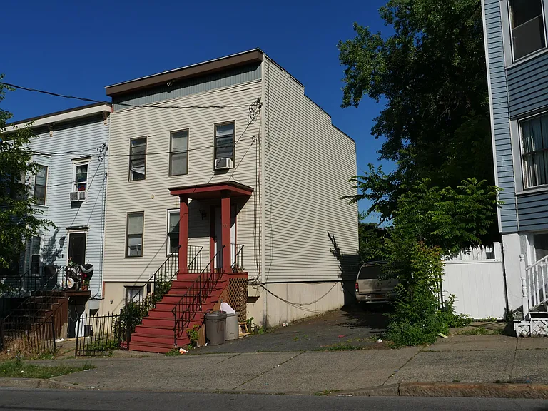73 Lark St #1 — Photo 1