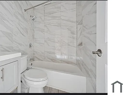 2511 N Douglas St — Photo 5