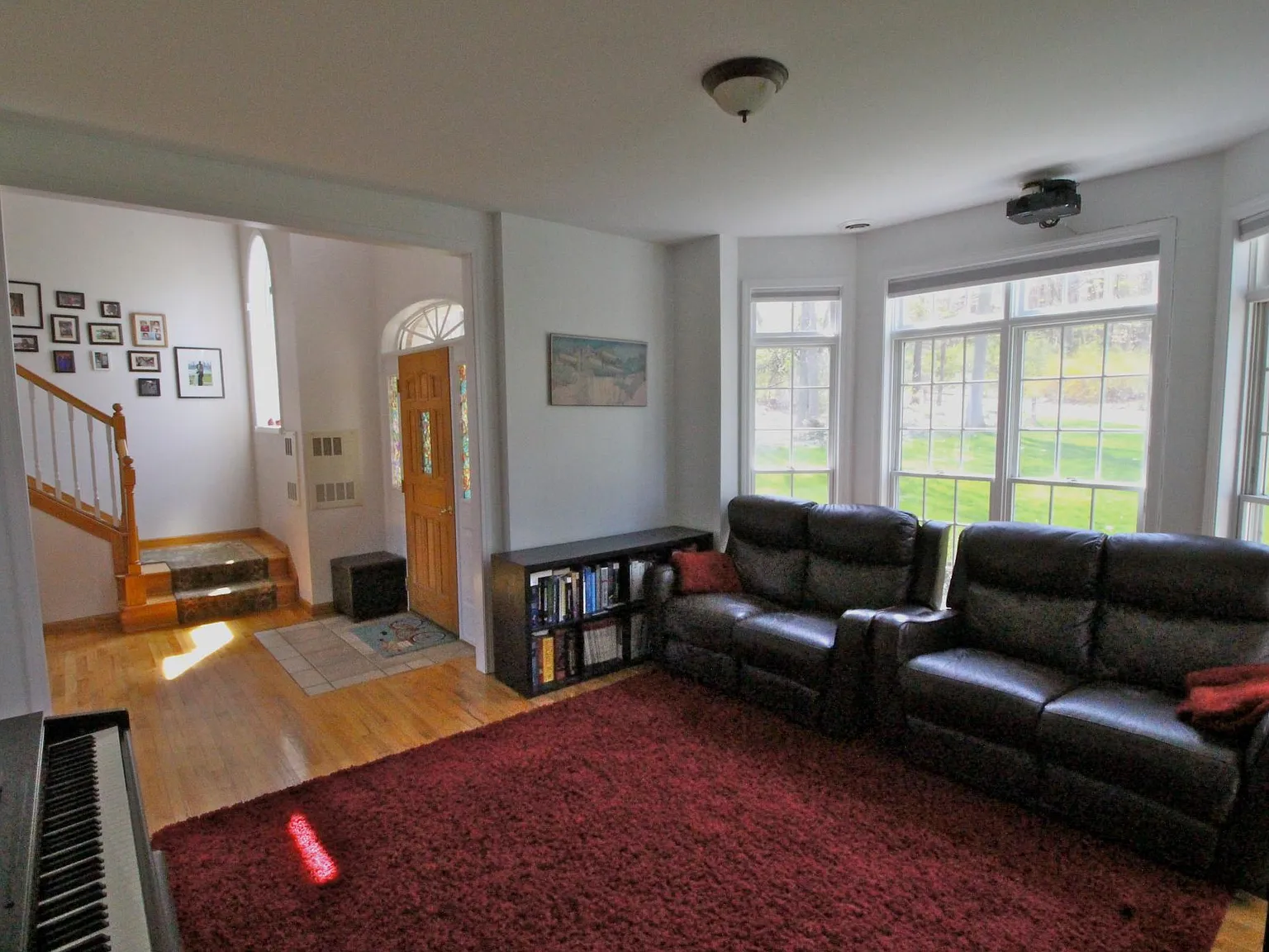 5 bed, 2865 sqft, $3,750 — Photo 4