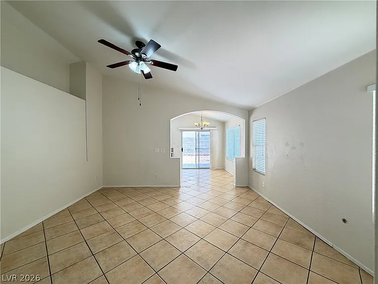 1717 Council Bluff Ln — Photo 7