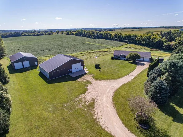 N5044 430th St, Ellsworth, WI 54011