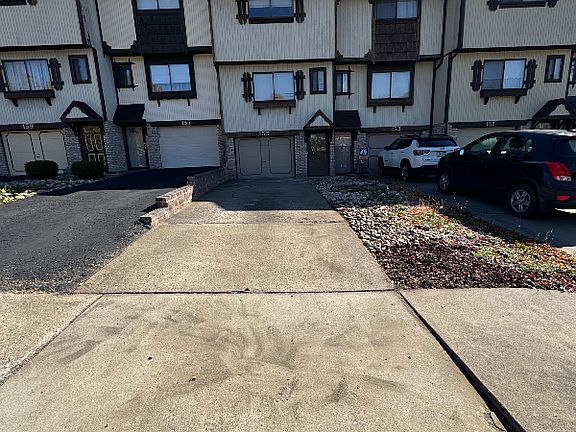 2nd image of 155 Palomino Dr