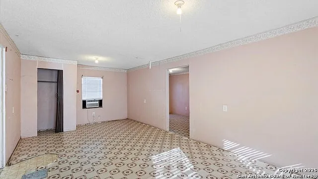 217 N Park Ave — Photo 7