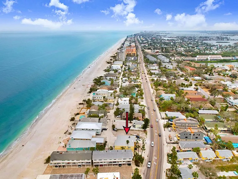 708 Gulf Blvd #A — Photo 23