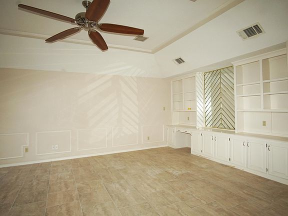 5th image of 3834 Foxfire Dr