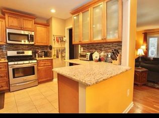 38 12th St, Somerset, NJ 08873