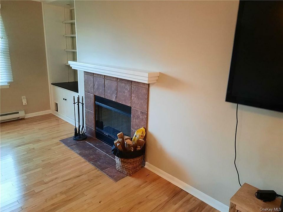 1st image of 578 Sierra Vista Ln