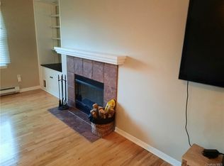 578 Sierra Vista Ln, Valley Cottage, NY 10989