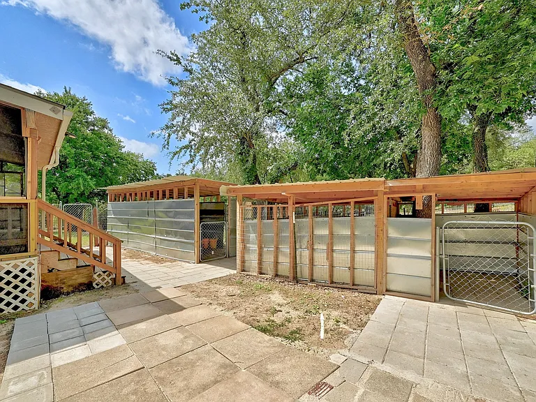 7807 Williamson Creek Dr — Photo 19
