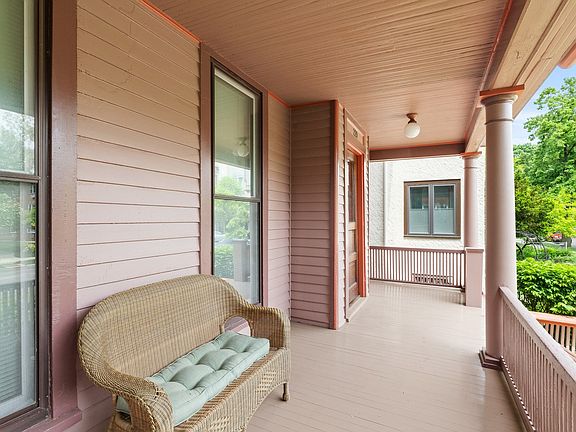 4th image of 229 S Oak Park Ave APT 2N