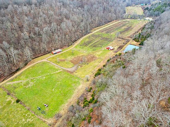 5th image of 250 Green Hollow Rd