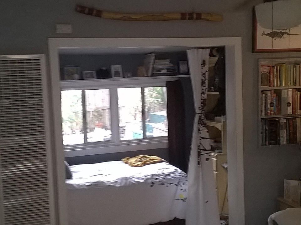 1st image of 3923 Fernwood Ave