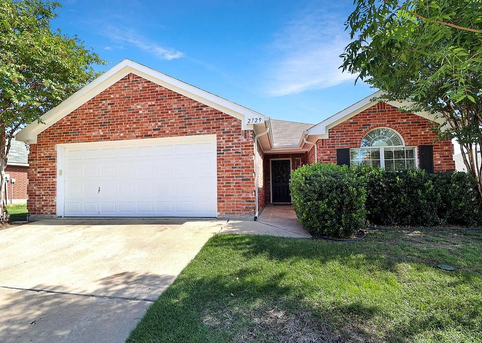 1st image of 2729 Wakecrest Dr