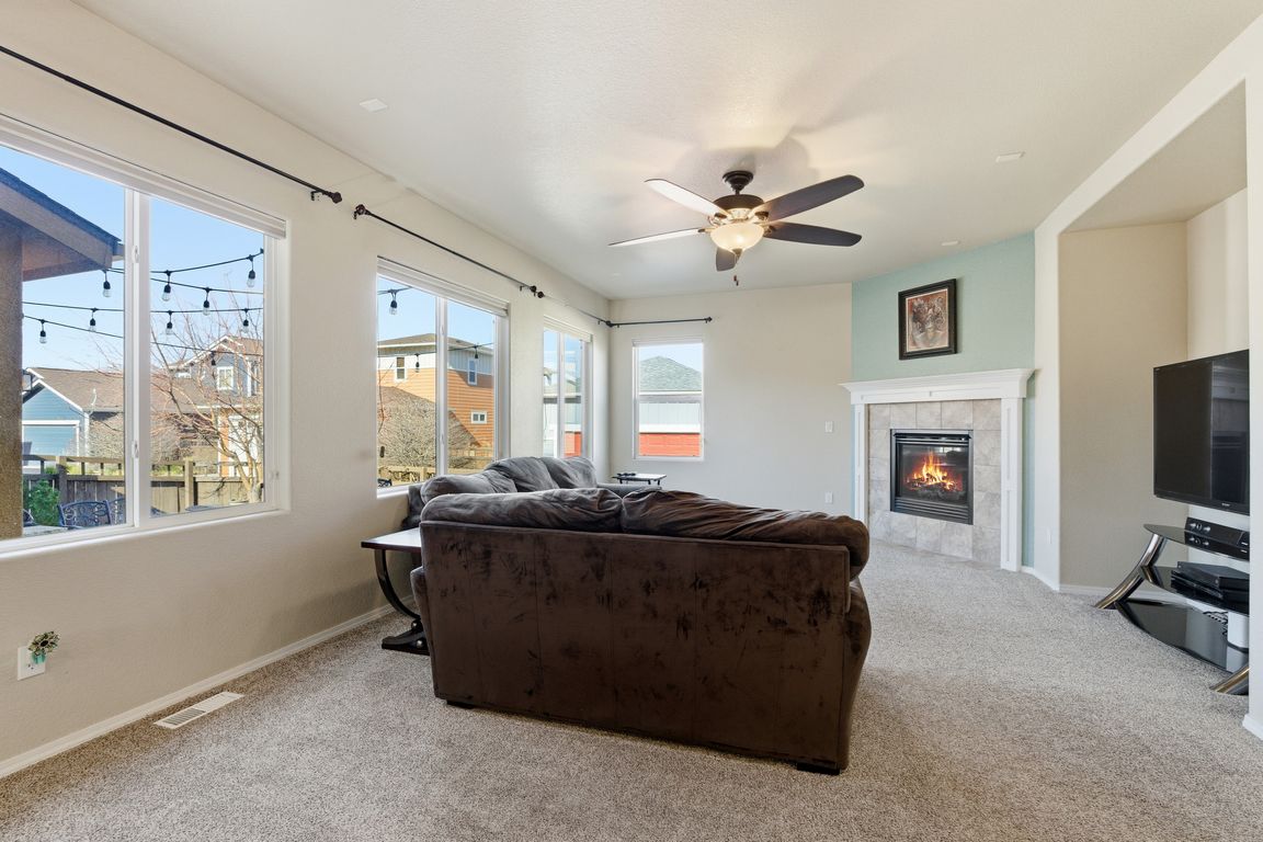 next background image