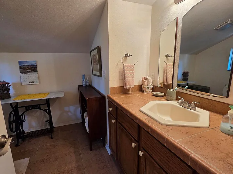 109 W Travis St #TOWNHOUSE — Photo 10