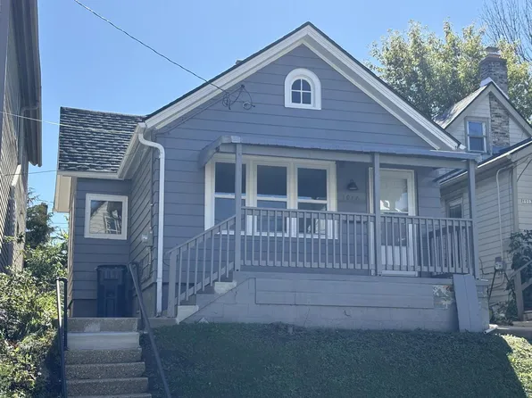 1017 E Pearson STREET, Milwaukee, WI 53202
