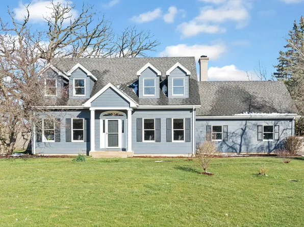 698 Tipperary St, Gilberts, IL 60136