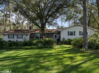 804 Lakeview Dr, Bay Minette, AL 36507