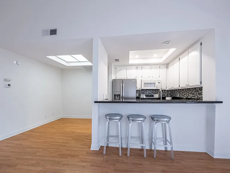 7225 Shoup Ave #17 — Photo 8