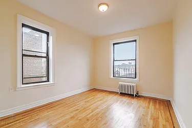 Rented by Hillel Realty Group