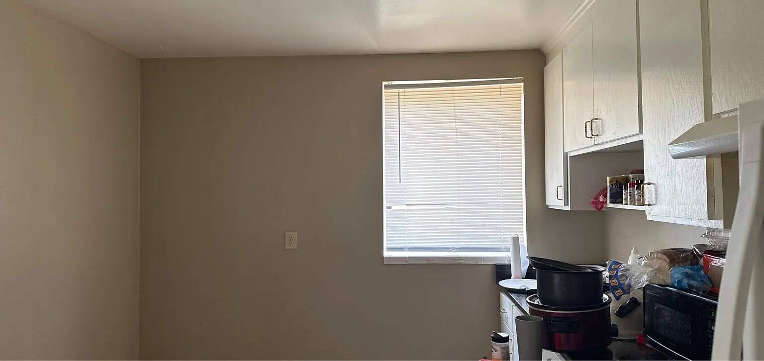179 Charles St NE — Photo 1