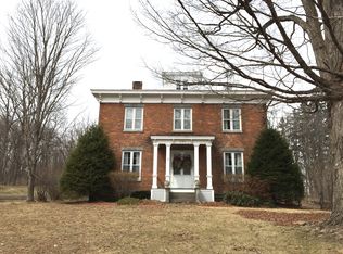 263 Daniels Rd, Saratoga Springs, NY 12866