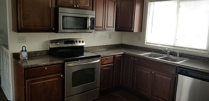 1st image of 315 Anvil Dr