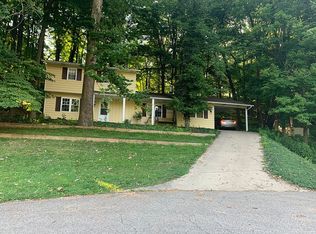 999 Jonathan Ln, Newark, OH 43055