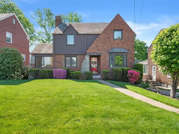 18 Pocono Dr, Pittsburgh, PA 15220