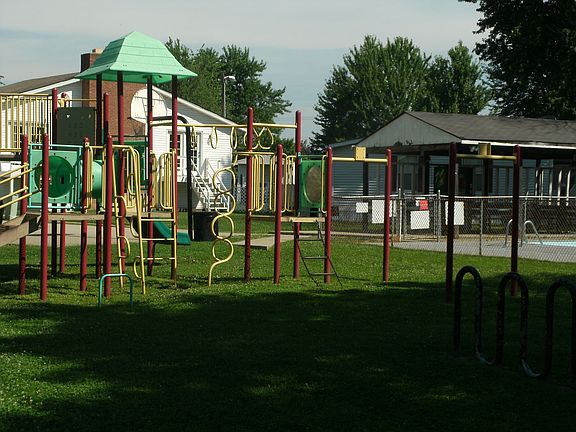 3rd image of 62 Stonewall Dr
