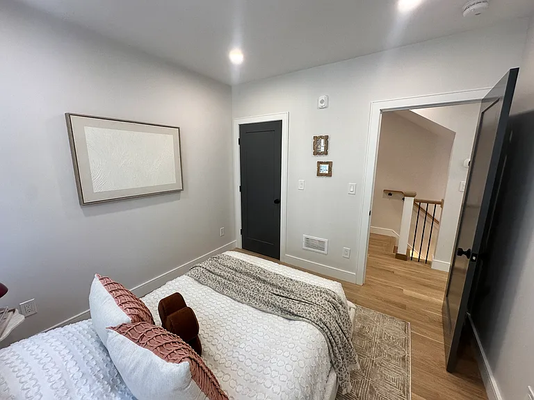 54 Dorset St #1 — Photo 5