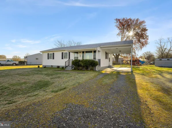 1012 Marsh St, Tappahannock, VA 22560