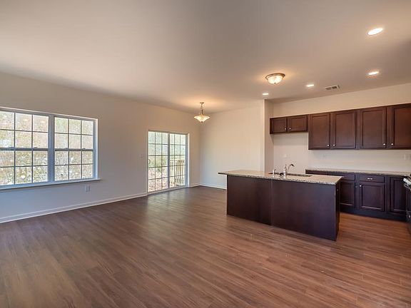 Towns at Woods Edge - Kitchen