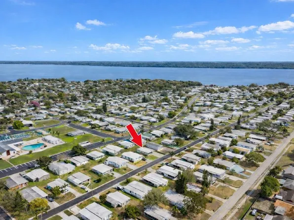 127 Independence Ave, Palm Harbor, FL 34684