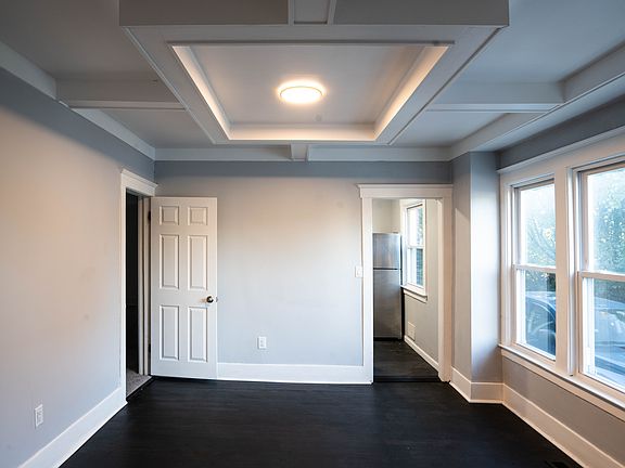 3rd image of 1494 Clairmount Ave
