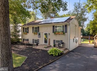 689 D St, Pasadena, MD 21122