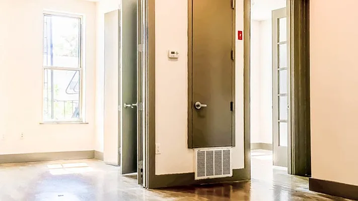 Rented by Nooklyn NYC LLC | media 92