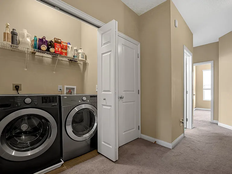 4131 Kinnia Dr — Photo 14