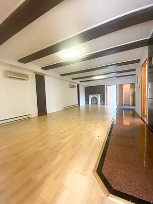 Rented by MOTION New York | media 2
