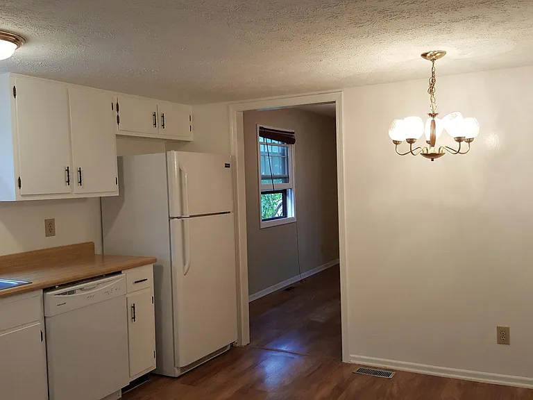6605 Echo Ln — Photo 10